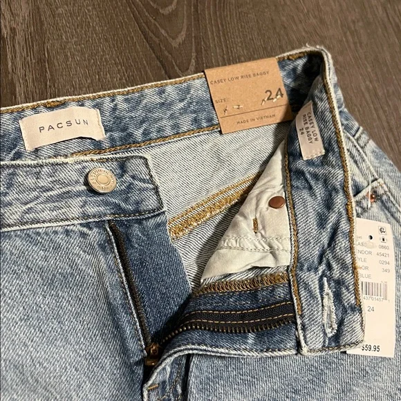 Pacsun Casey Low Rise Baggy Jeans Butt Slit Light Indigo Size 24 - Picture 4 of 9